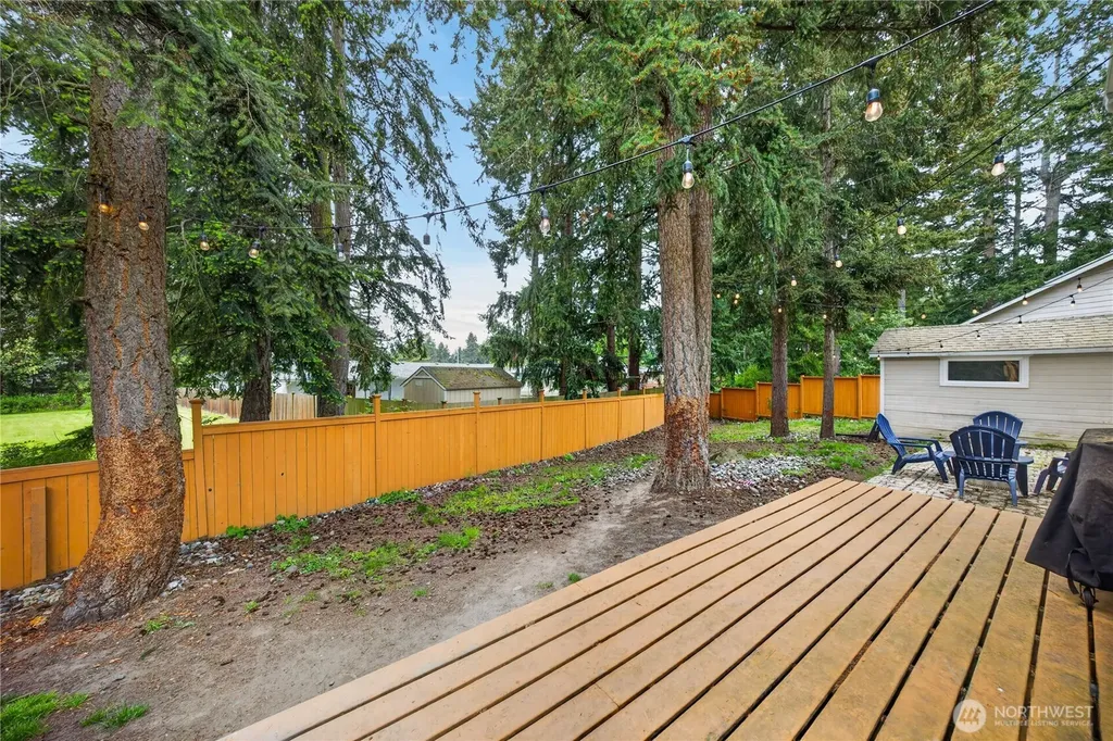 1298 NE Riksen Way Oak Harbor WA 98277