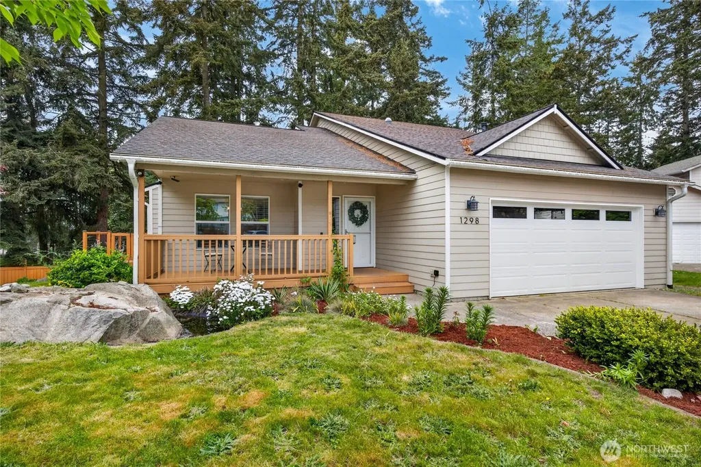 1298 NE Riksen Way Oak Harbor WA 98277