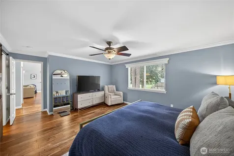 1298 NE Riksen Way Oak Harbor WA 98277