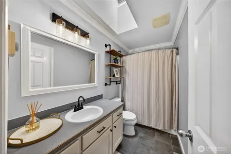 1298 NE Riksen Way Oak Harbor WA 98277
