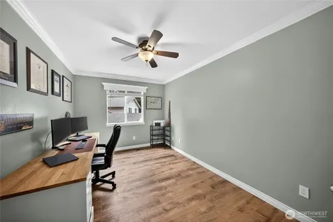 1298 NE Riksen Way Oak Harbor WA 98277