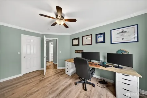 1298 NE Riksen Way Oak Harbor WA 98277