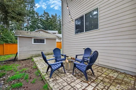 1298 NE Riksen Way Oak Harbor WA 98277