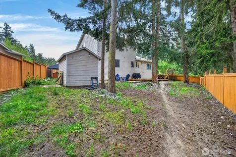 1298 NE Riksen Way Oak Harbor WA 98277