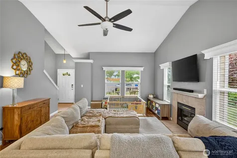 1298 NE Riksen Way Oak Harbor WA 98277