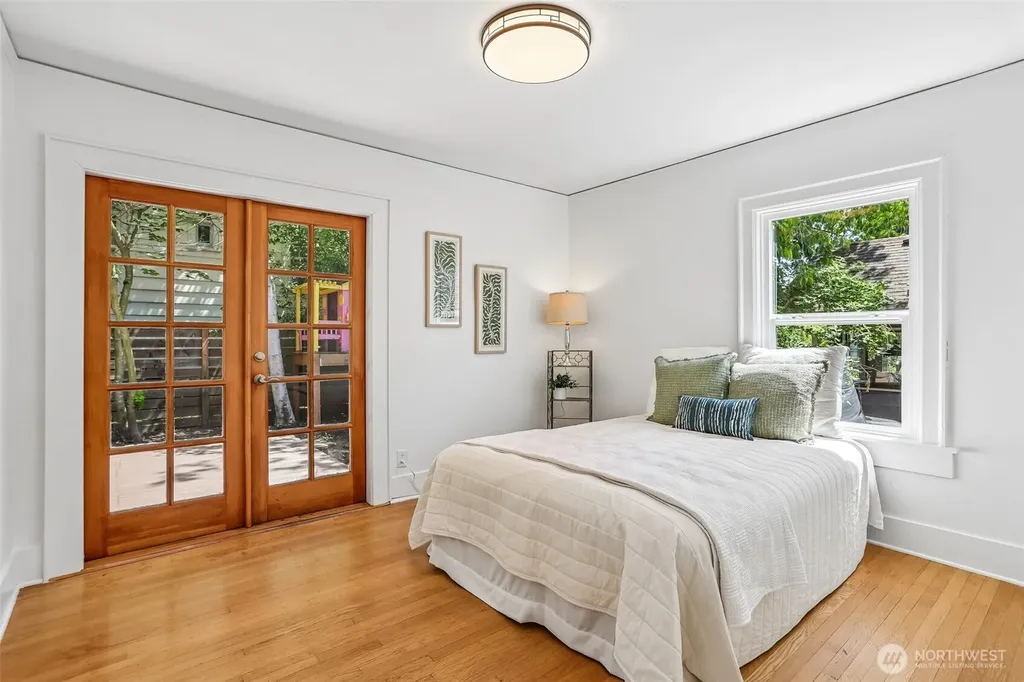 3920 Ashworth Avenue N Seattle WA 98103