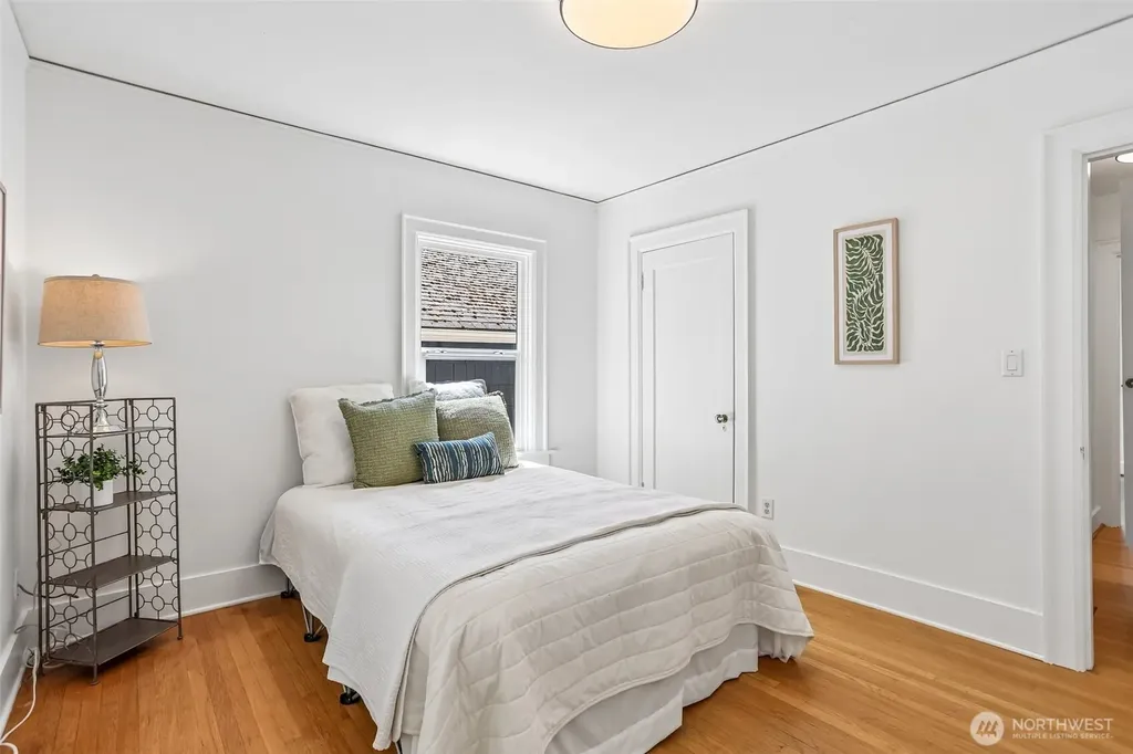 3920 Ashworth Avenue N Seattle WA 98103