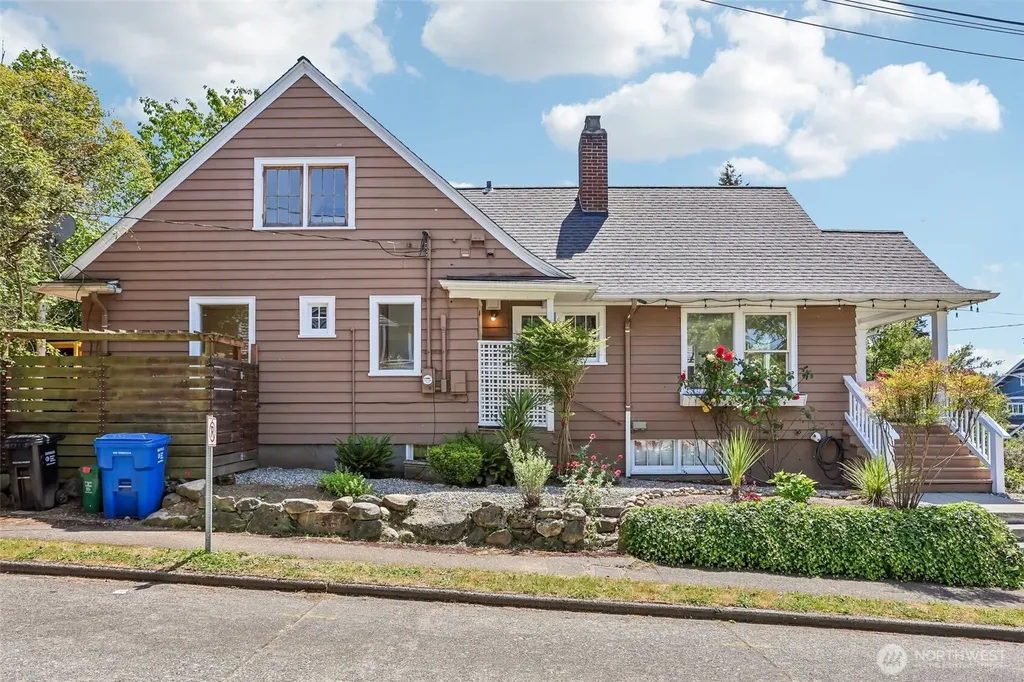 3920 Ashworth Avenue N Seattle WA 98103