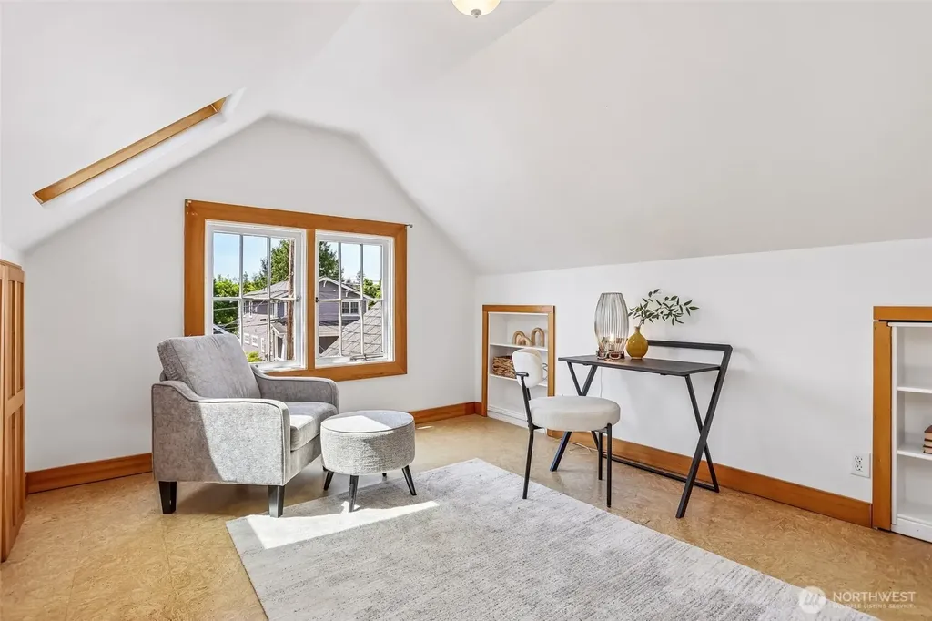 3920 Ashworth Avenue N Seattle WA 98103