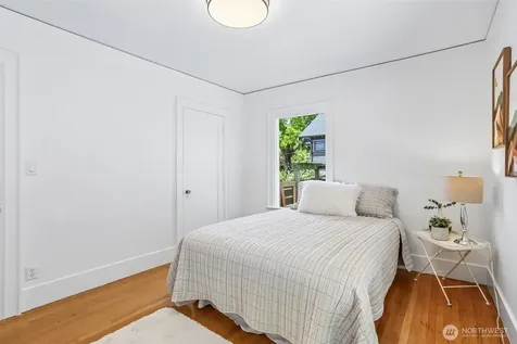 3920 Ashworth Avenue N Seattle WA 98103