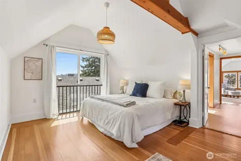 3920 Ashworth Avenue N Seattle WA 98103