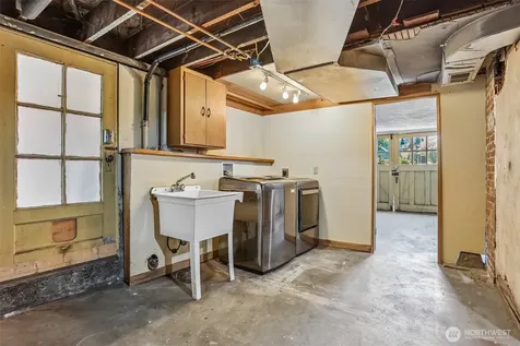 3920 Ashworth Avenue N Seattle WA 98103