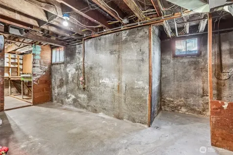 3920 Ashworth Avenue N Seattle WA 98103