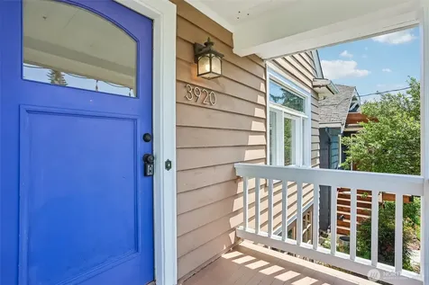 3920 Ashworth Avenue N Seattle WA 98103