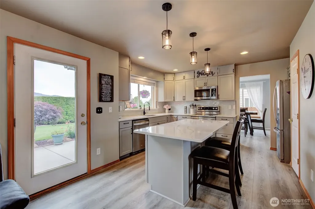 320 Manowar Lane East Wenatchee WA 98802