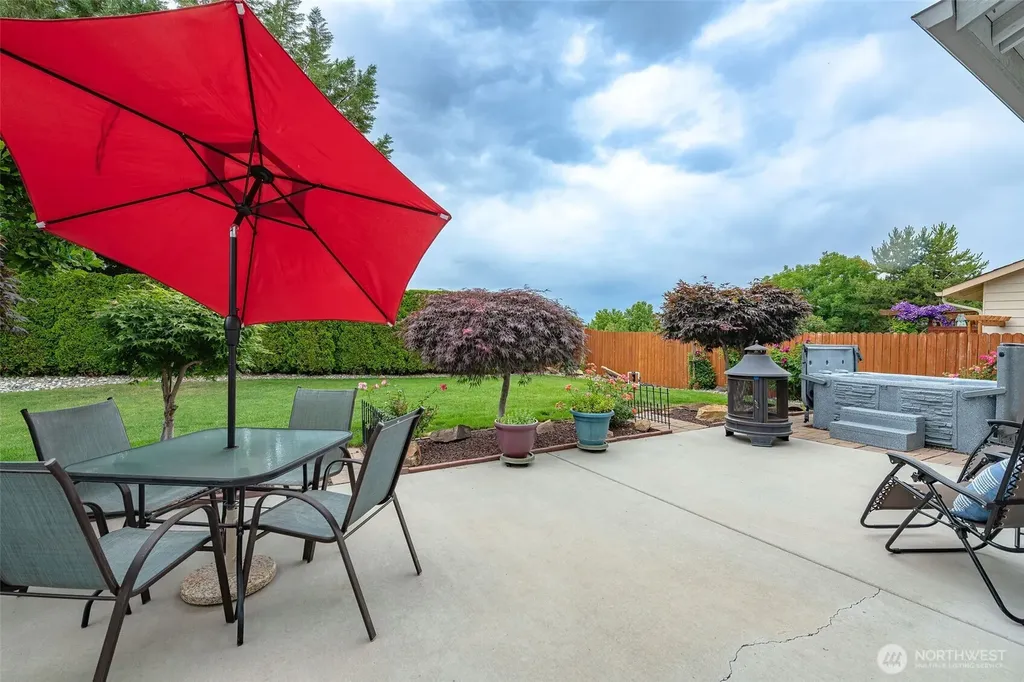 320 Manowar Lane East Wenatchee WA 98802