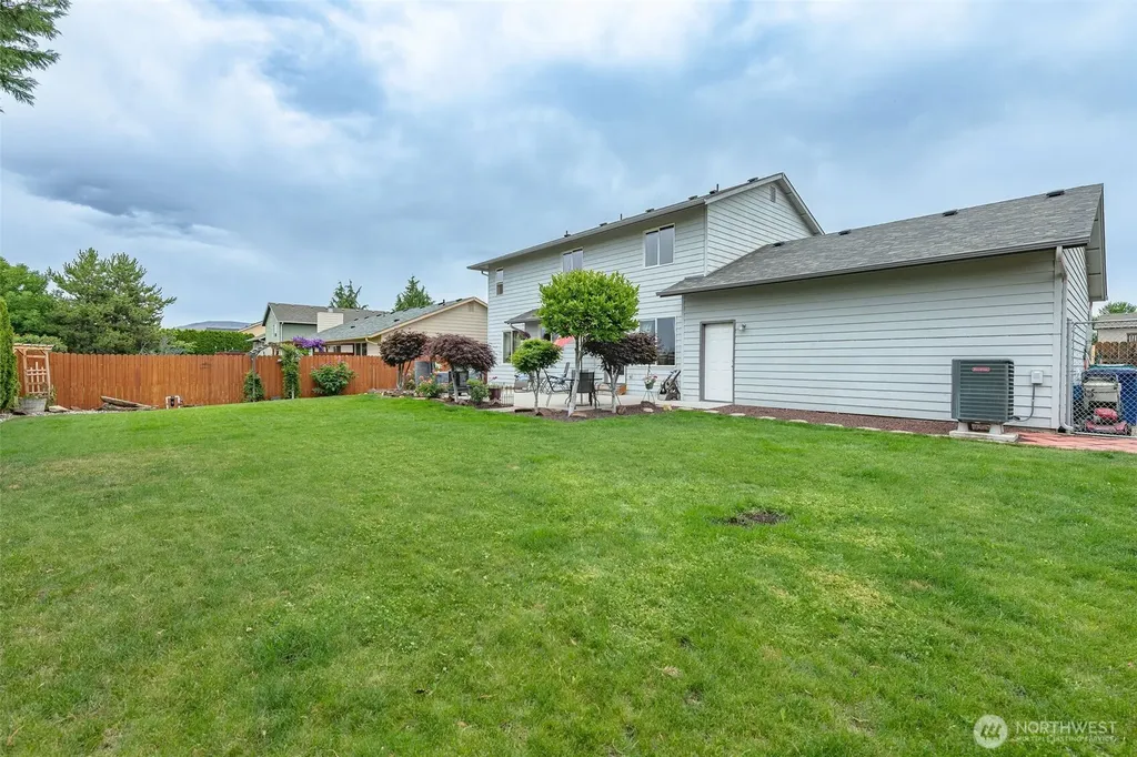 320 Manowar Lane East Wenatchee WA 98802