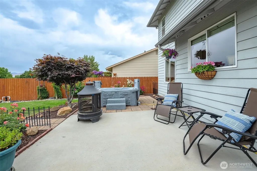 320 Manowar Lane East Wenatchee WA 98802