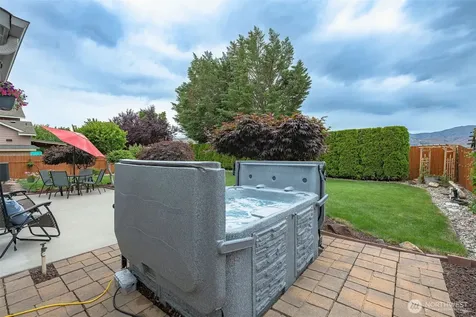 320 Manowar Lane East Wenatchee WA 98802