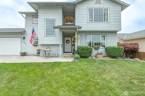 320 Manowar Lane East Wenatchee WA 98802