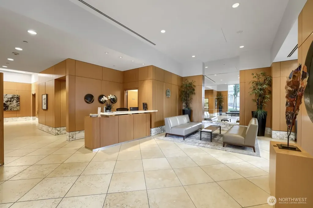 909 5th Avenue Seattle WA 98164