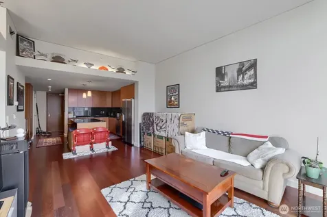 909 5th Avenue Seattle WA 98164