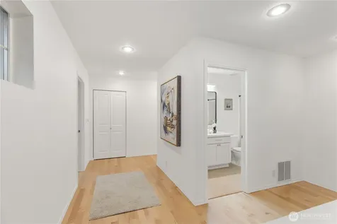 6202 189th Place NE Redmond WA 98052