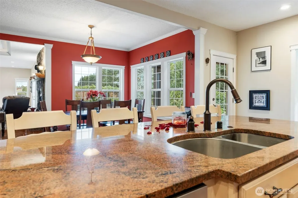 107 Woodcrest Drive Chehalis WA 98532