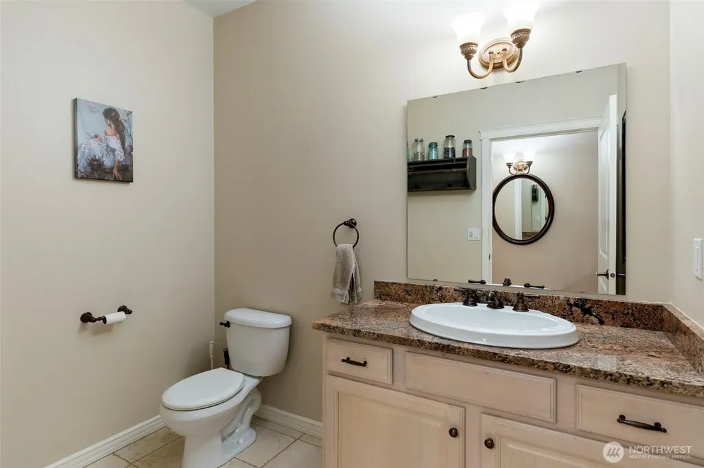 107 Woodcrest Drive Chehalis WA 98532