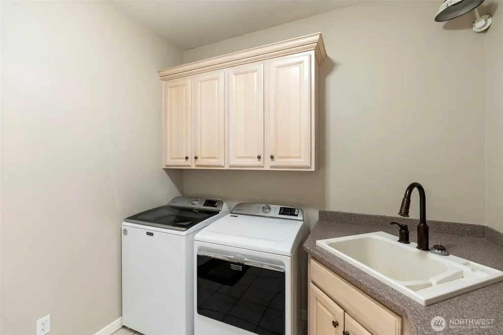 107 Woodcrest Drive Chehalis WA 98532