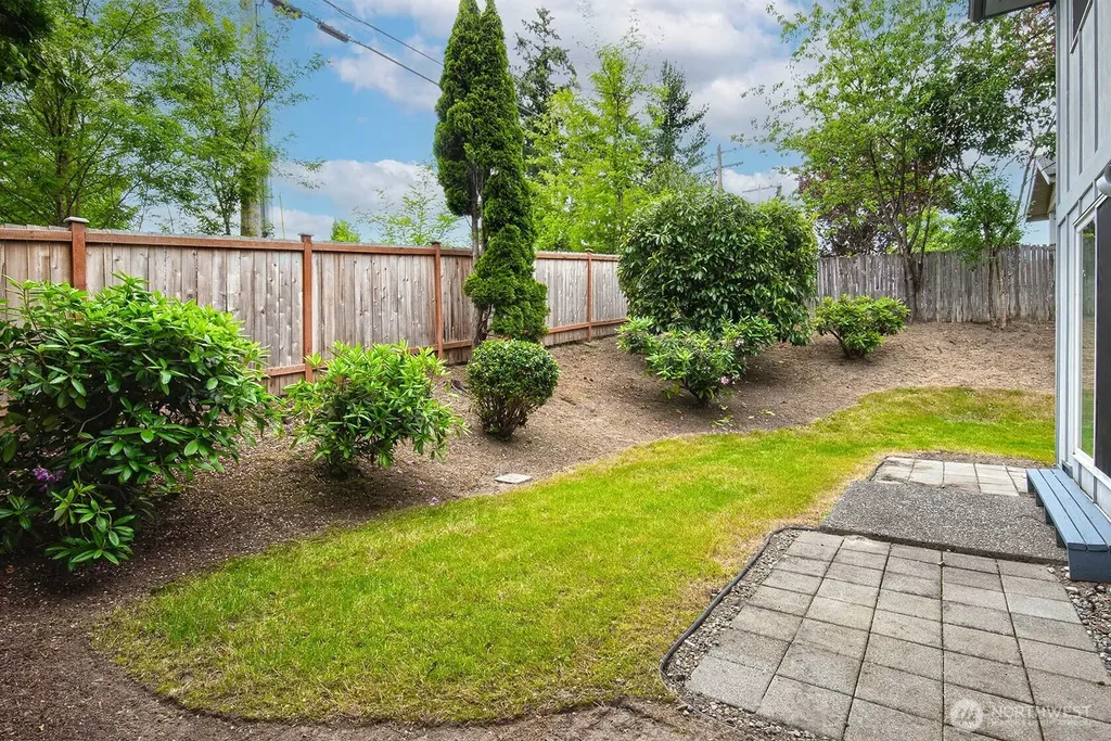20322 33rd Avenue W Lynnwood WA 98036