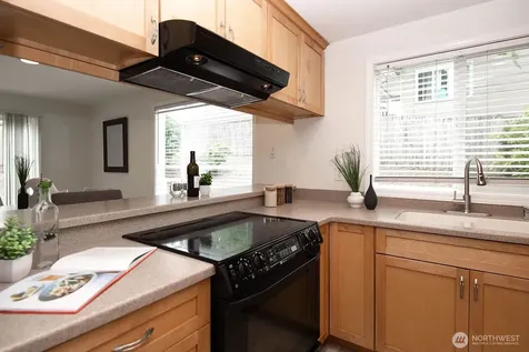 20322 33rd Avenue W Lynnwood WA 98036