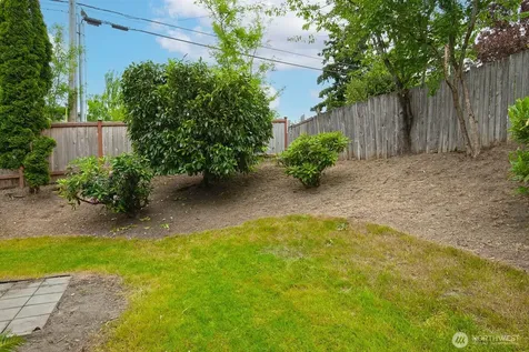 20322 33rd Avenue W Lynnwood WA 98036