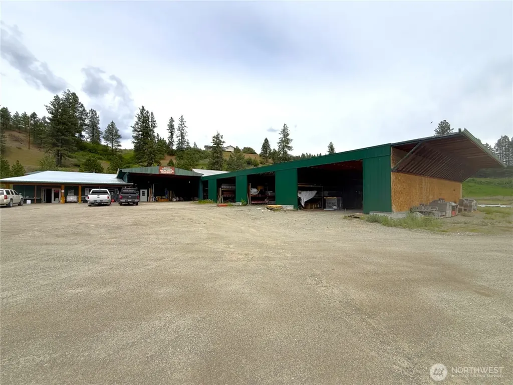 30007 Hwy 20 W Republic WA 99166