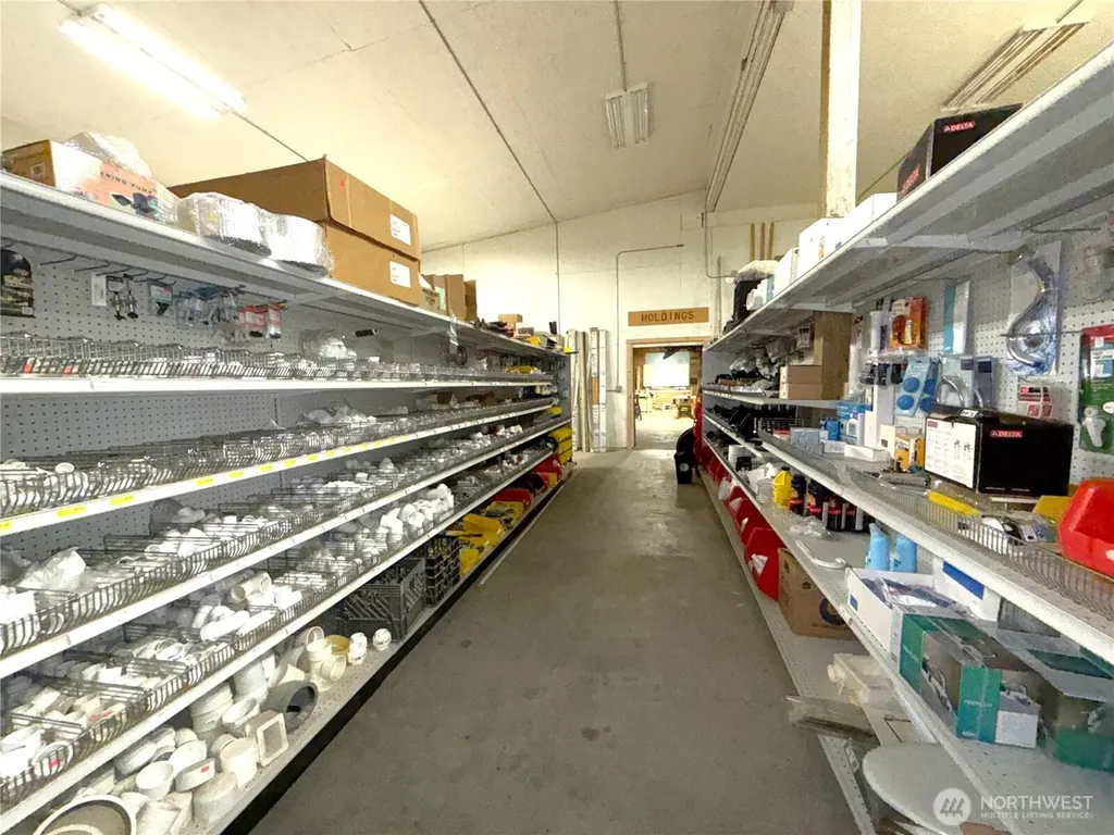 30007 Hwy 20 W Republic WA 99166