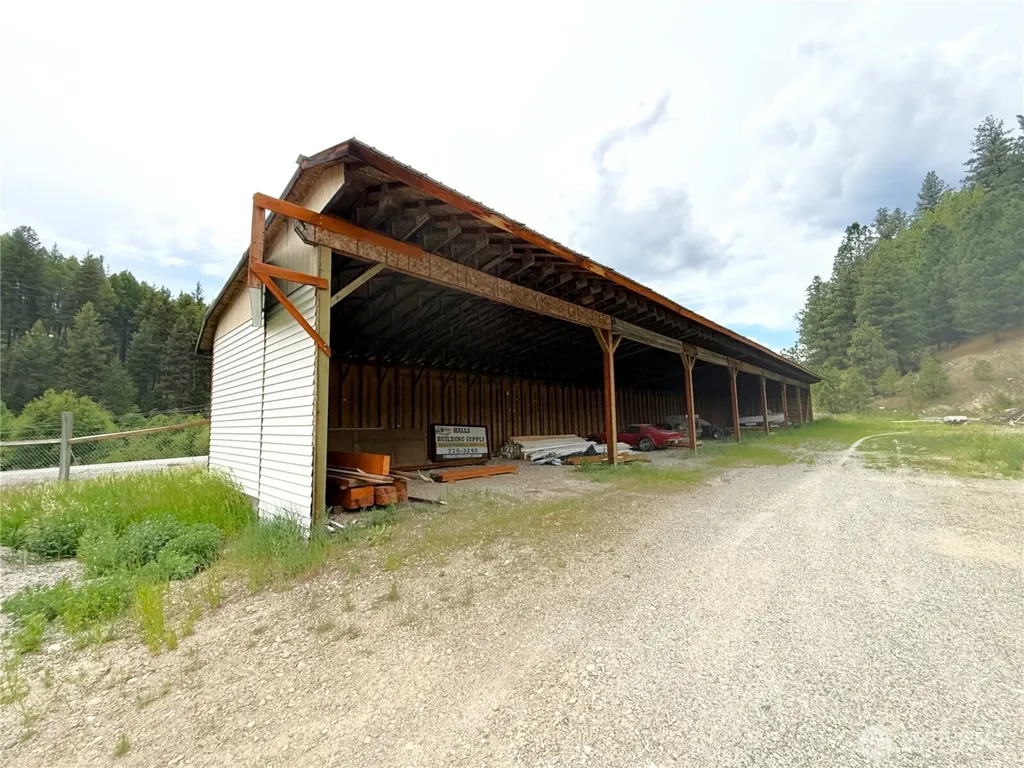 30007 Hwy 20 W Republic WA 99166