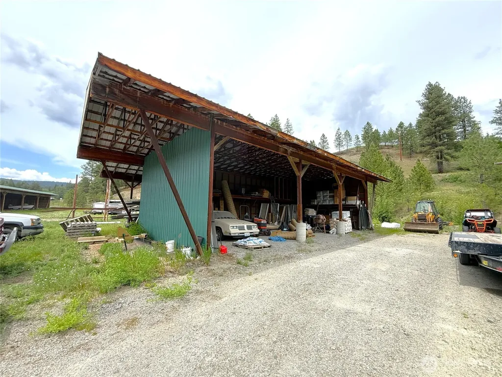 30007 Hwy 20 W Republic WA 99166