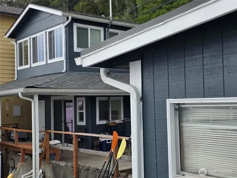 22730 N Us 101 N Hoodsport WA 98548