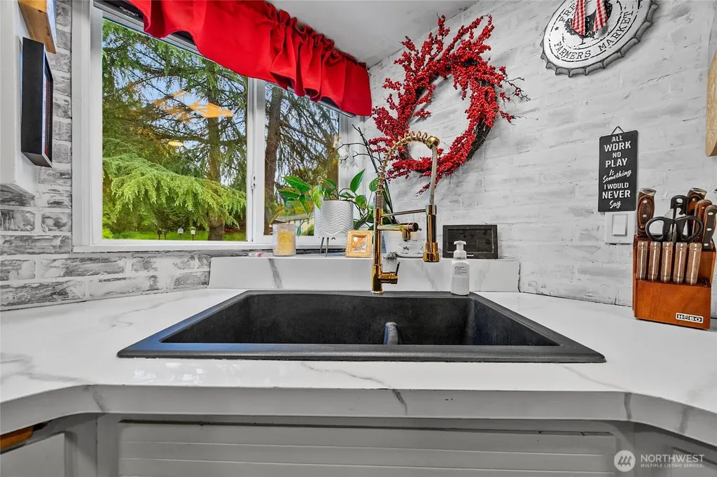 145 Kehoe Road Randle WA 98377
