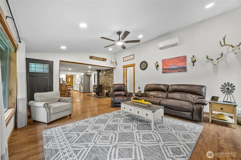 145 Kehoe Road Randle WA 98377