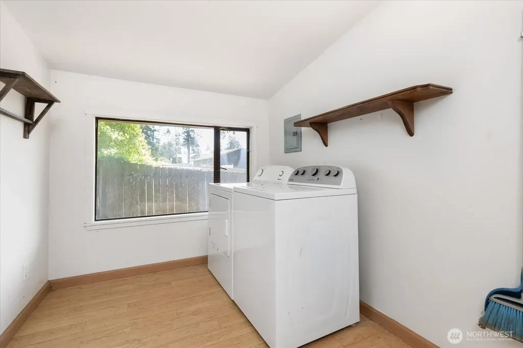 1229 Rickover Drive Coupeville WA 98239