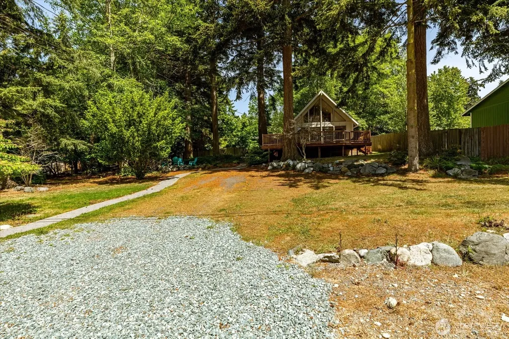 1229 Rickover Drive Coupeville WA 98239