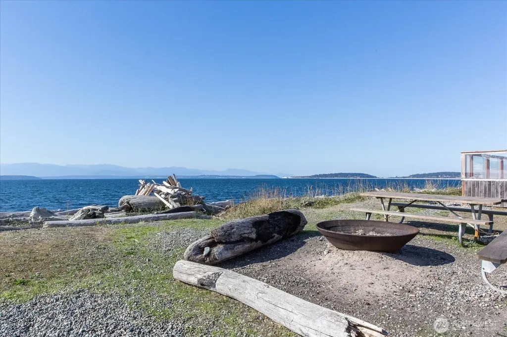 1229 Rickover Drive Coupeville WA 98239
