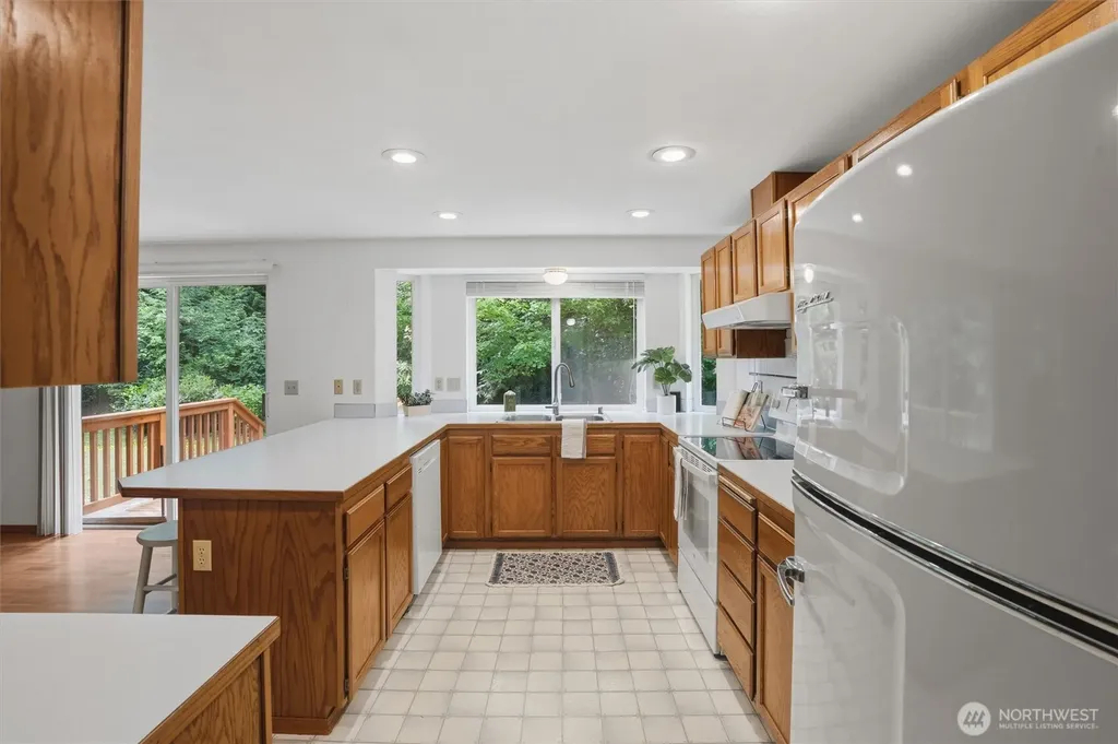 4236 Locker Road SE Port Orchard WA 98366