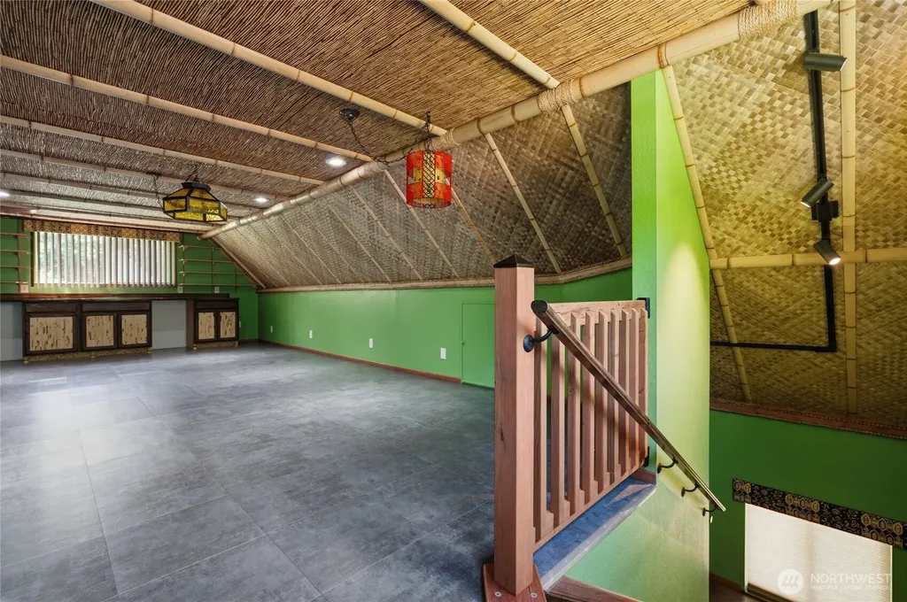 4236 Locker Road SE Port Orchard WA 98366