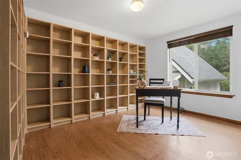 4236 Locker Road SE Port Orchard WA 98366