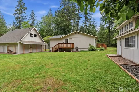 4236 Locker Road SE Port Orchard WA 98366