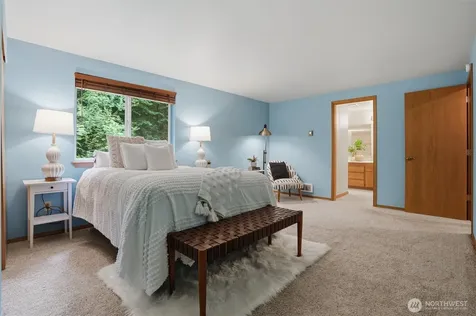 4236 Locker Road SE Port Orchard WA 98366