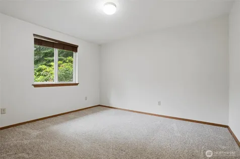 4236 Locker Road SE Port Orchard WA 98366