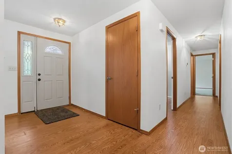 4236 Locker Road SE Port Orchard WA 98366